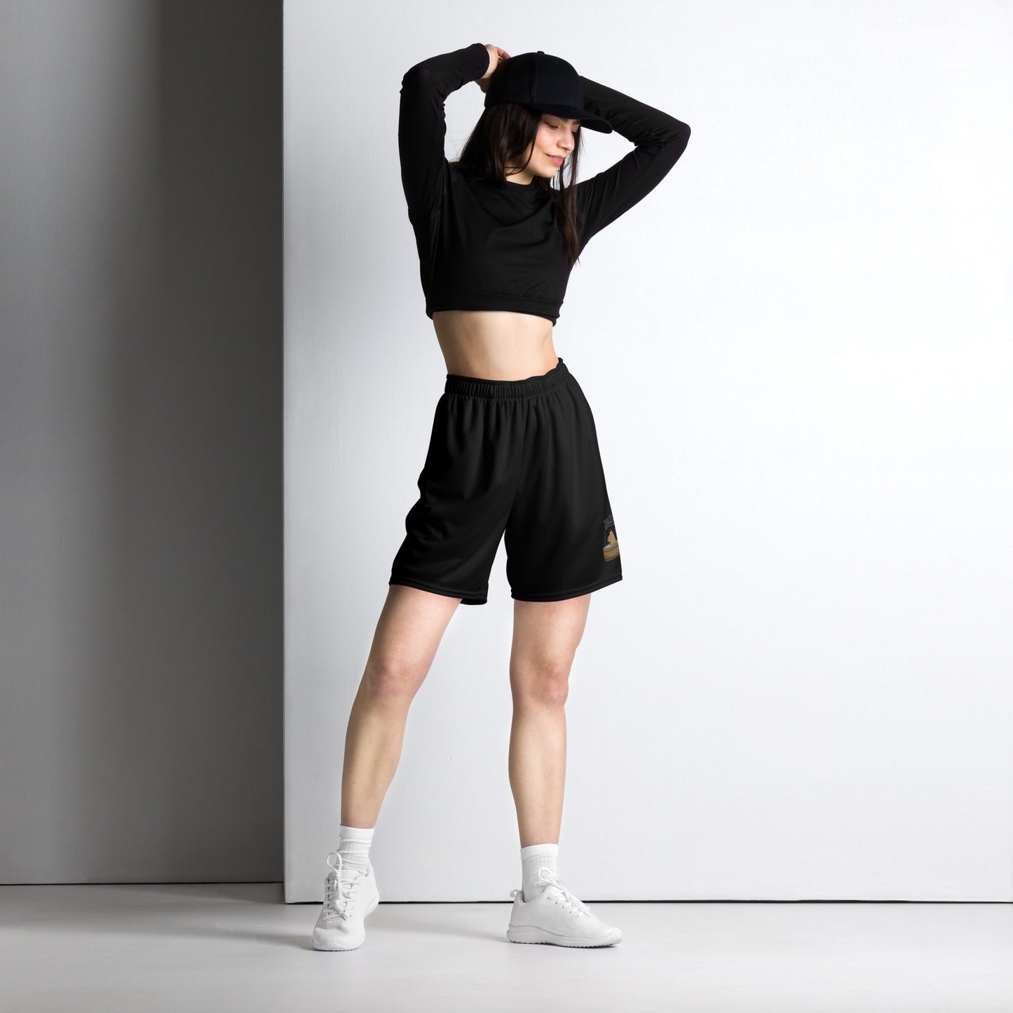 Slow Hour Shorts - Left Placement image 1: 2XS version with front view of the Relax range.