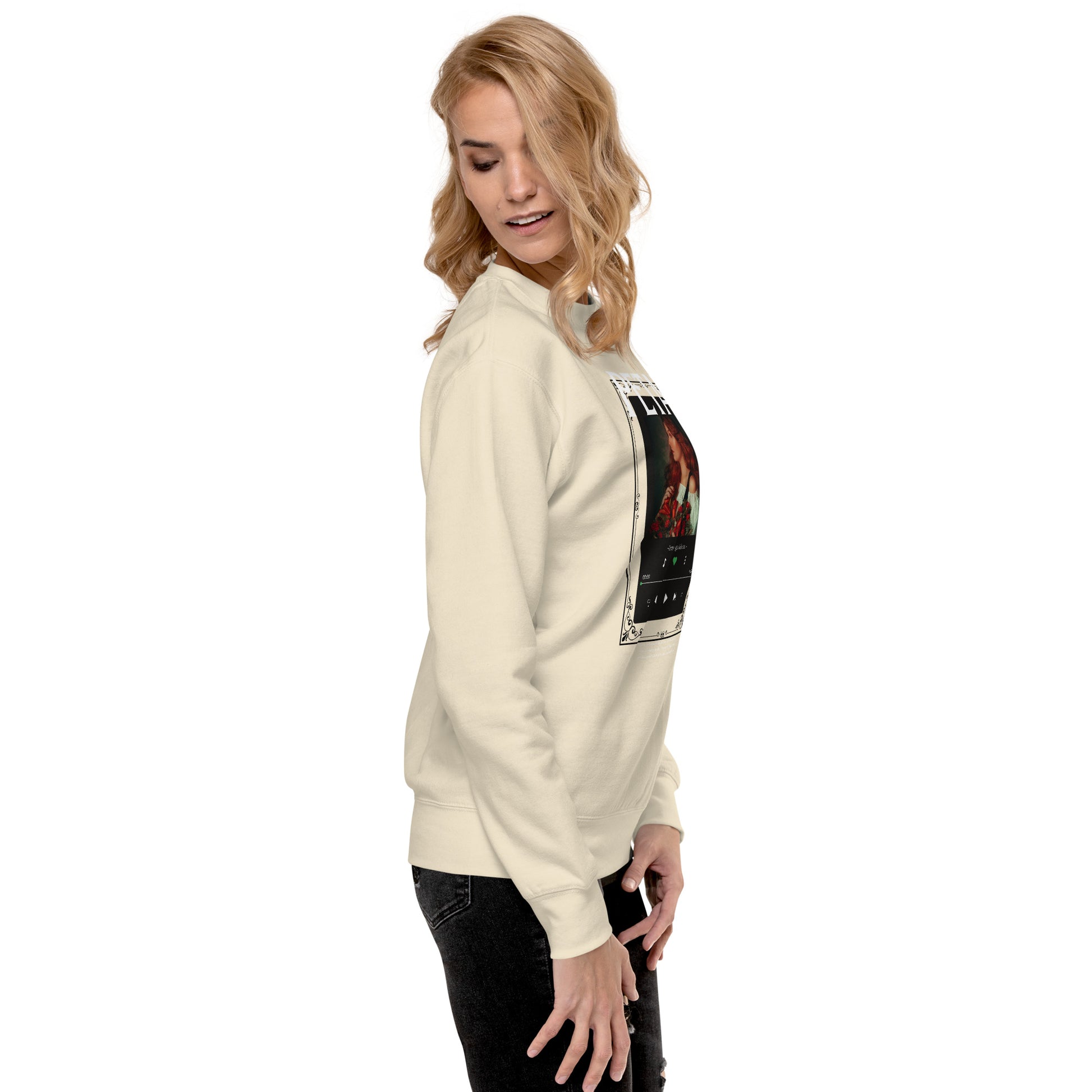 Petaline Sweatshirt image 117: selected colour version with right-side angle of the Petal range.