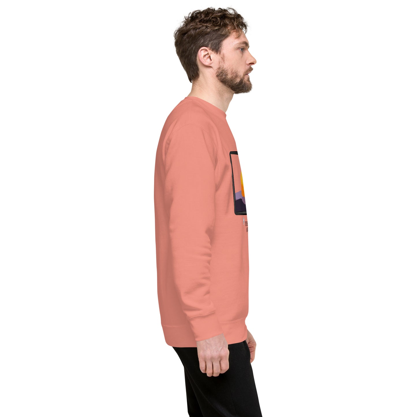 Avenor Sweatshirt image 65: Carbon Grey version, size 2XL with right-side angle of the The View Awaits range.