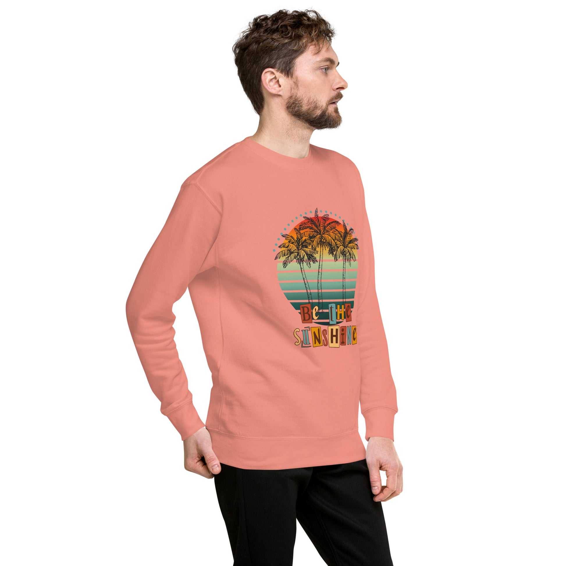 Solara Sweatshirt image 66: Agave version, size S with front view, right-side angle of the Be the Sunshine range.