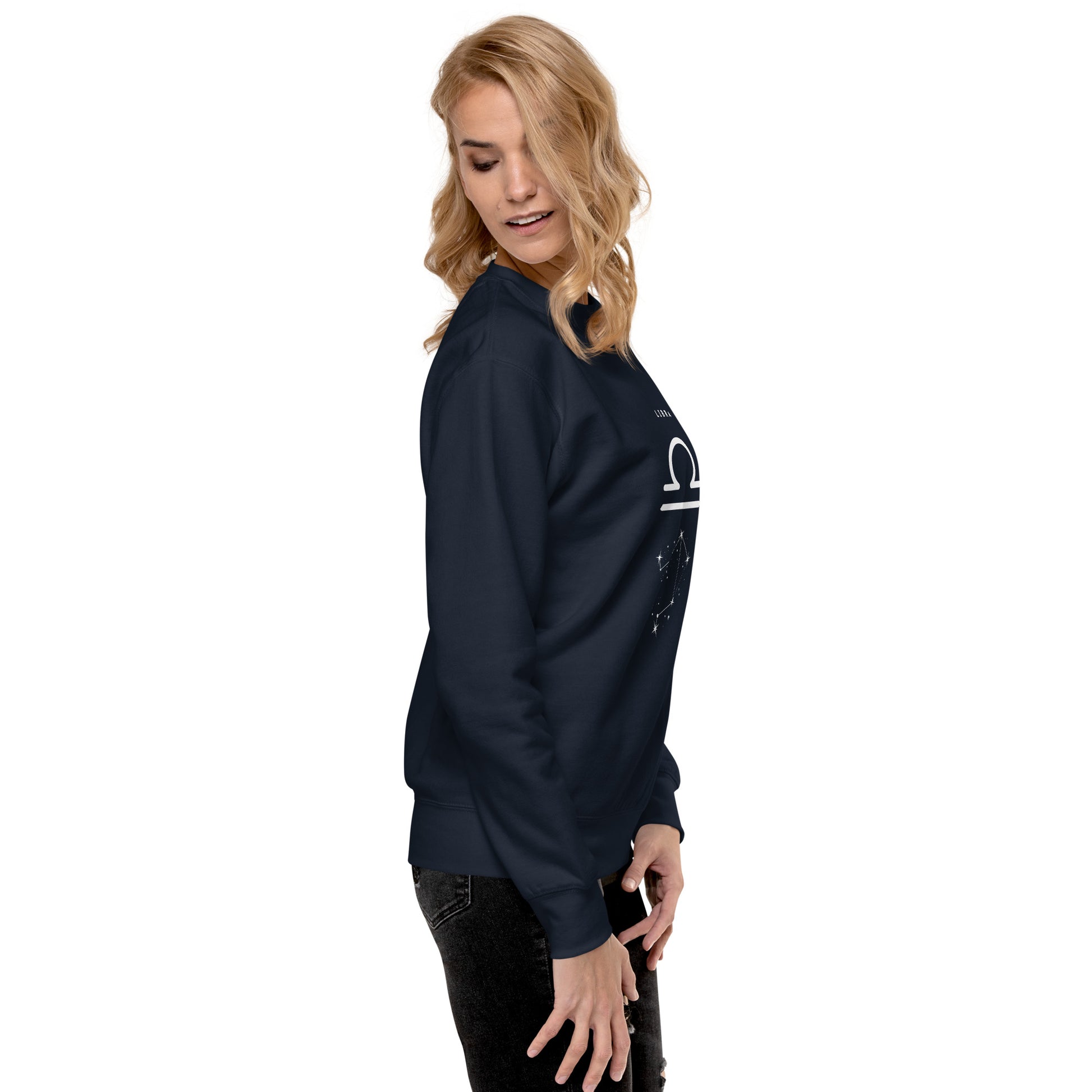 Balance Court Sweatshirt - Left Placement image 13: Cardinal version, size L with right-side angle of the Libra range.