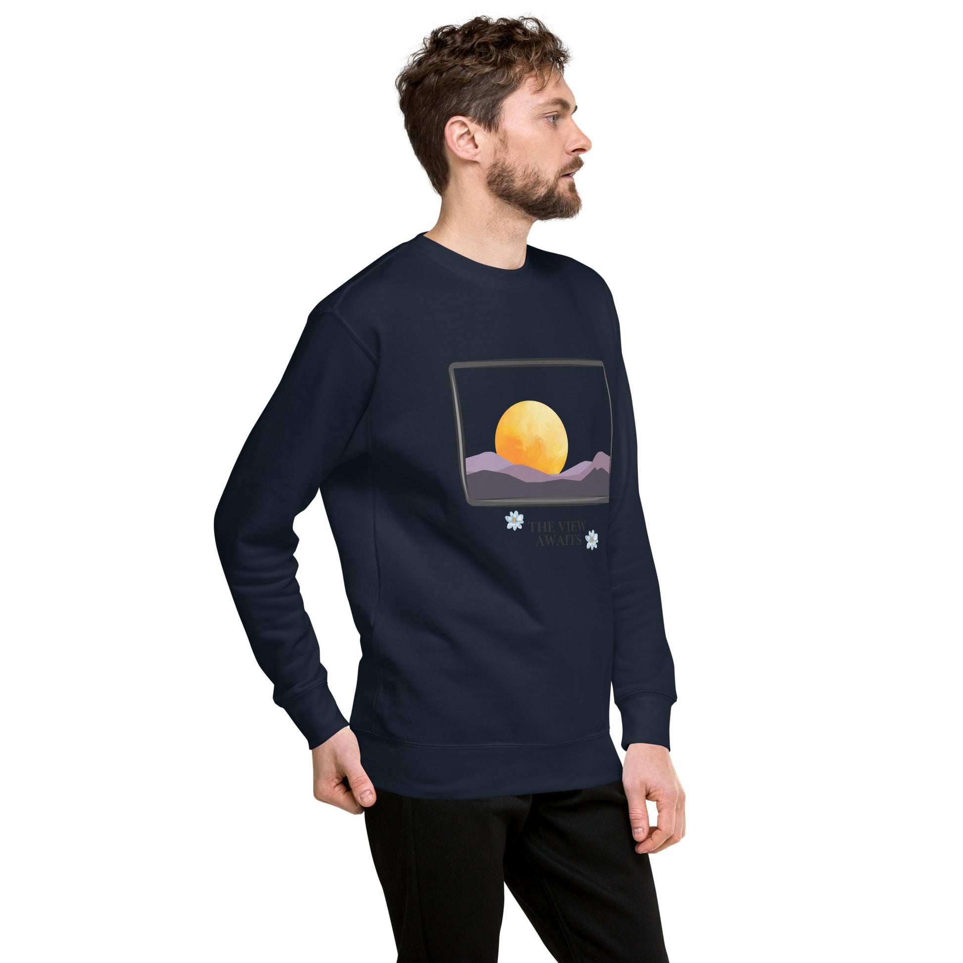 Avenor Sweatshirt image 12: Cardinal version, size M with front view, right-side angle of the The View Awaits range.