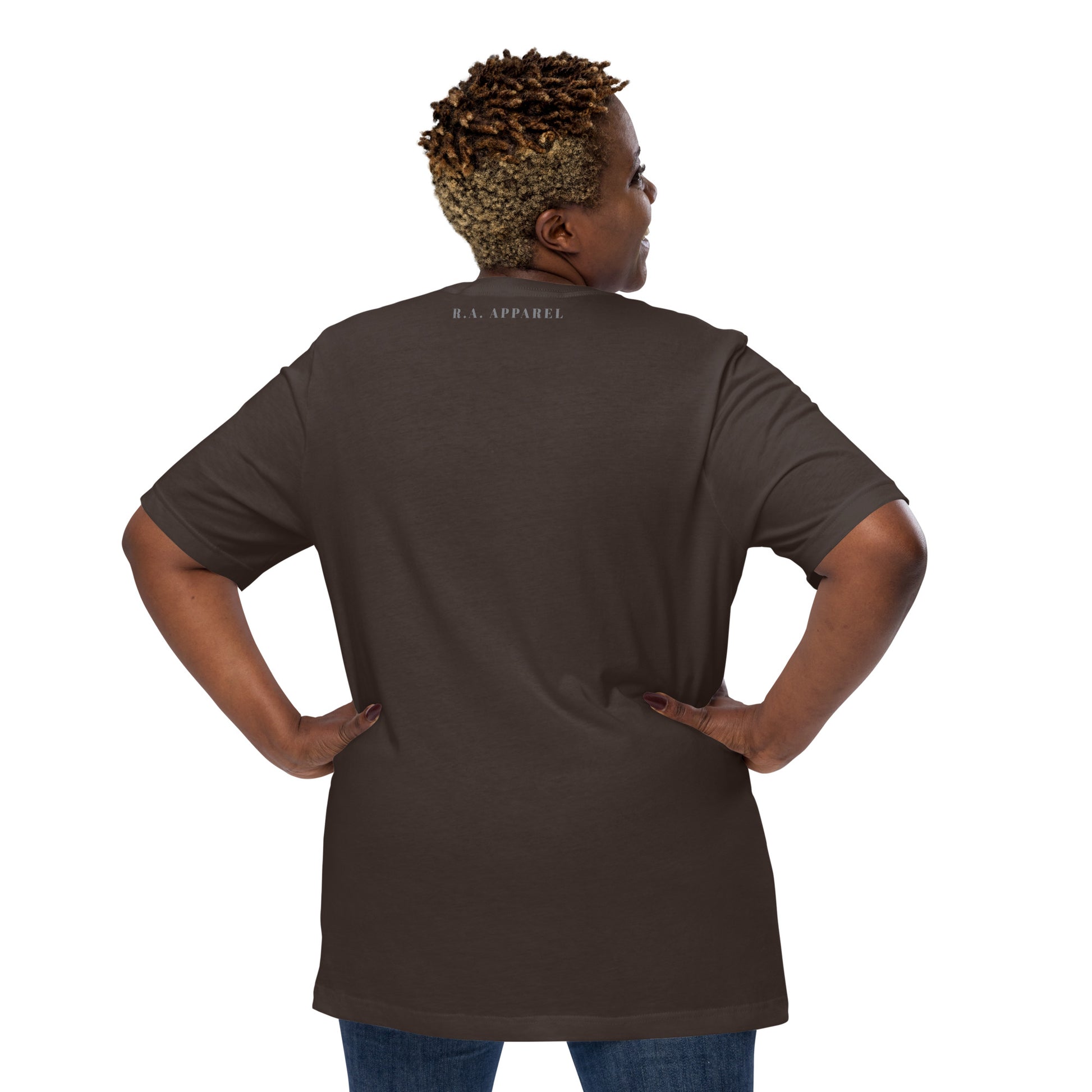 Saiko T-Shirt - Left Placement 33 image 5: Black Heather version, size 2XL with back view of the Saiko range.