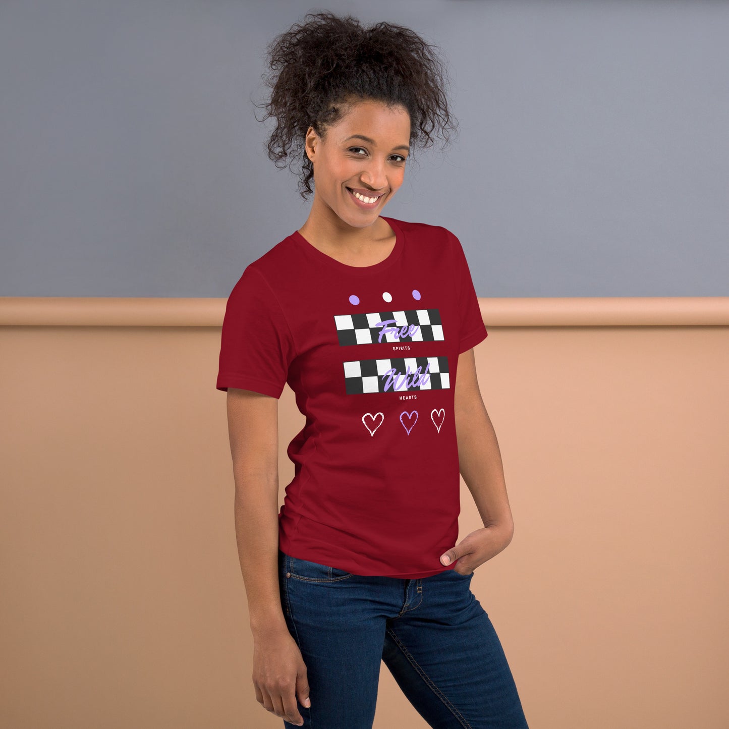 Freeborne T-Shirt - Left Placement image 8: Black version, size M with right-side angle of the Free Spirits range.