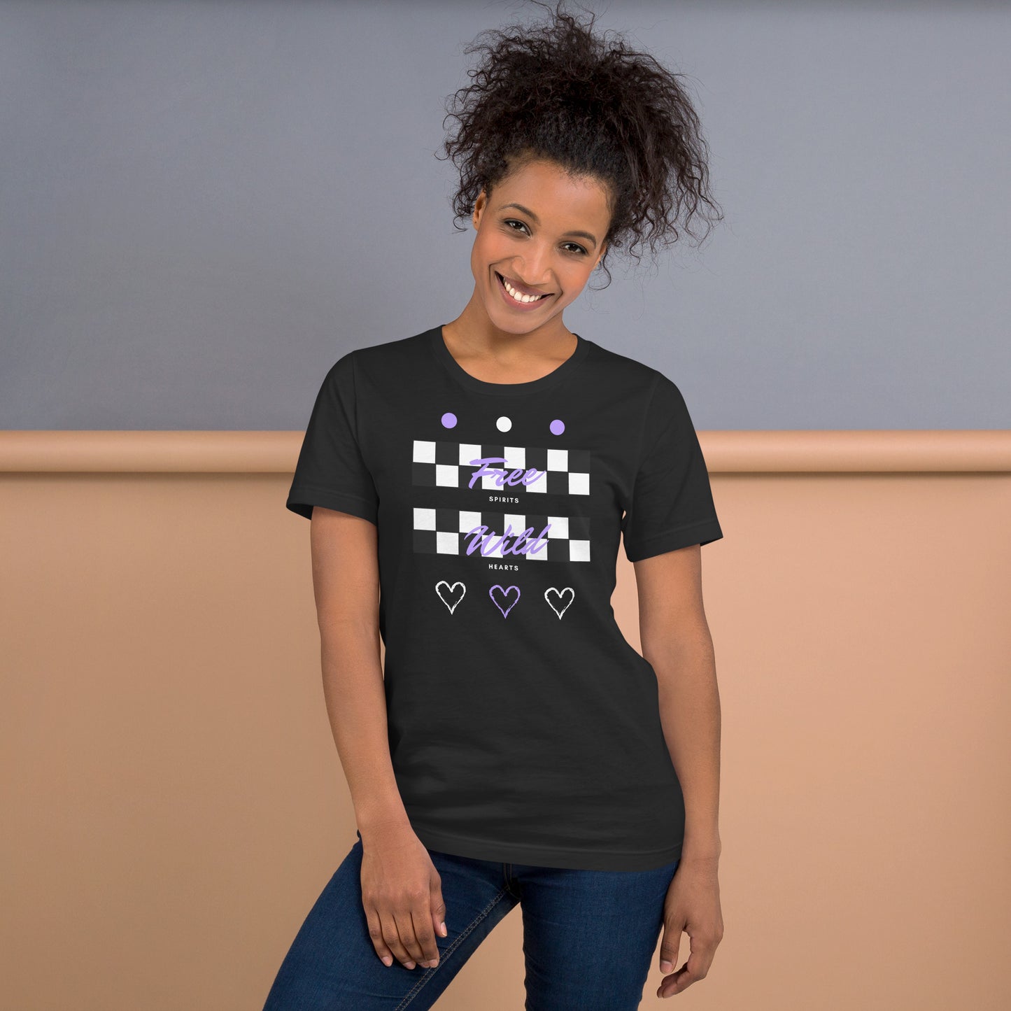 Freeborne T-Shirt - Left Placement image 28: Navy version, size L with front view of the Free Spirits range.