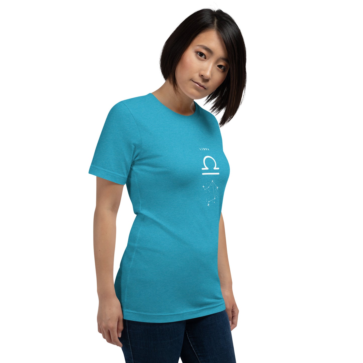 Balance Court T-Shirt - Left Placement image 62: Turquoise version, size M with front view, right-side angle of the Libra range.