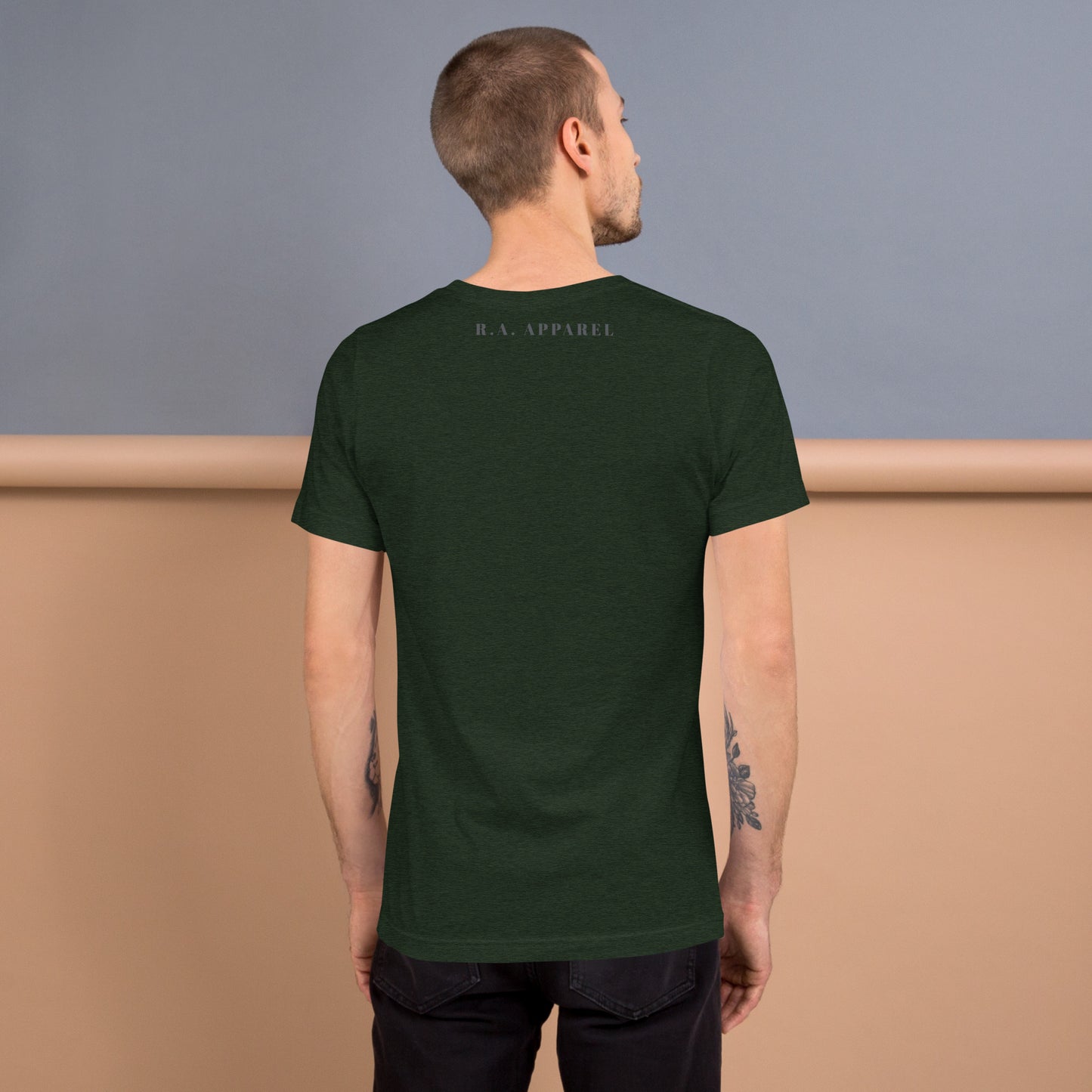 Moonhaven T-Shirt image 26: Navy version, size S with back view of the Cancer range.