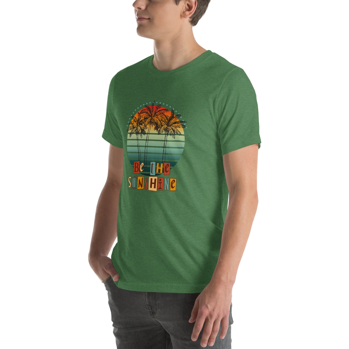 Solara T-Shirt image 57: Heather Kelly version, size M with front view, left-side angle of the Be the Sunshine range.