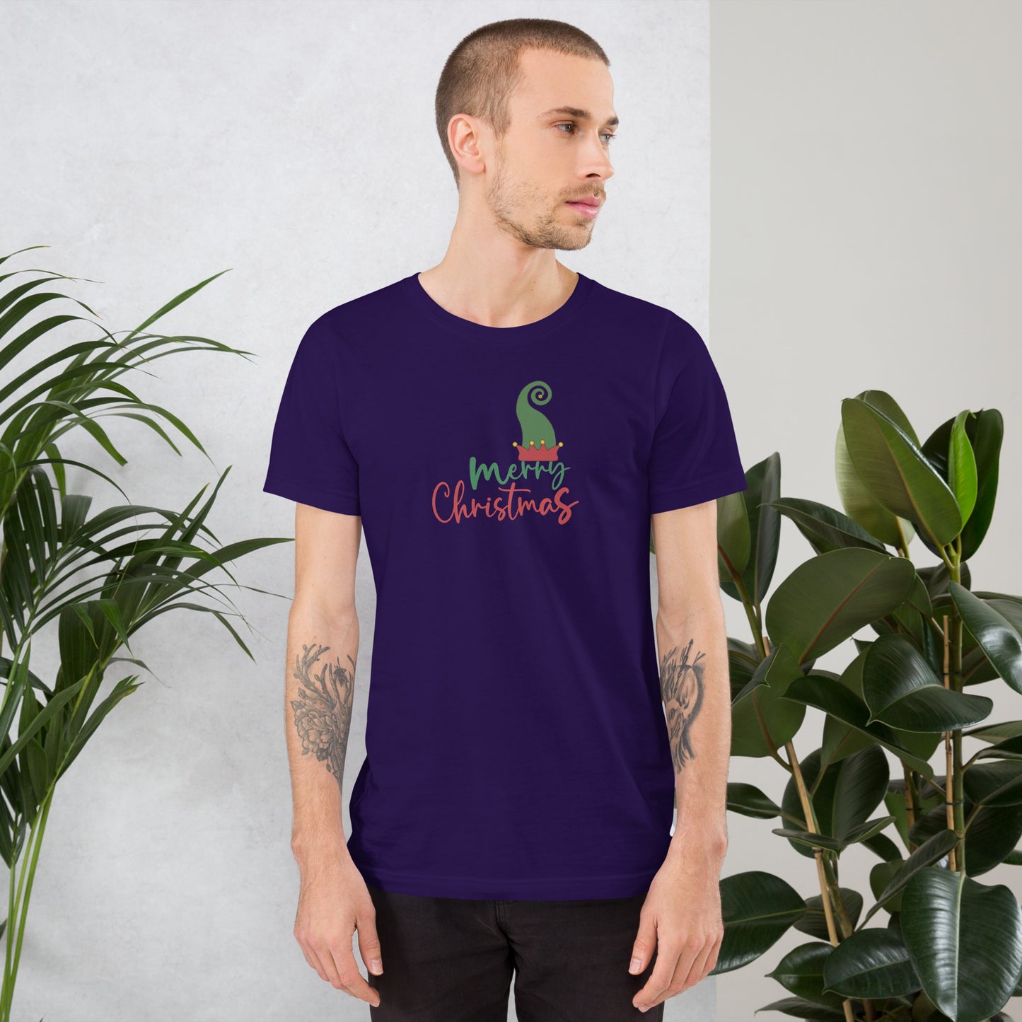 Noelle T-Shirt - Left Placement image 11: Black version, size S with front view of the Merry Christmas range.