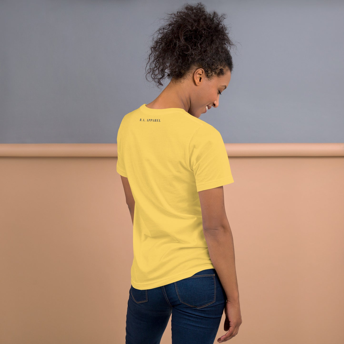 Boo Luxe T-Shirt - Left Placement image 24: Yellow version, size S with back view of the Fa Boo Lous range.