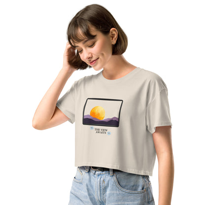 Image 17 of Pale Pink Avenor Crop Top, size S, with The View Awaits artwork visible in front view, left-side angle.